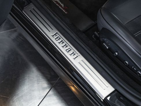 Used 2017 Ferrari California T image 32