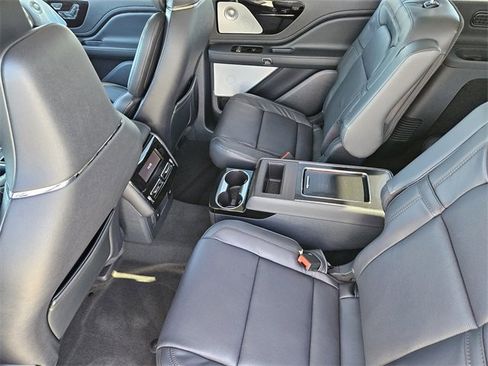 New 2026 Lincoln Aviator Reserve image 28