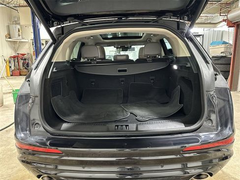 Used 2023 Lincoln Corsair Reserve w/ Equipment Group 201A image 21