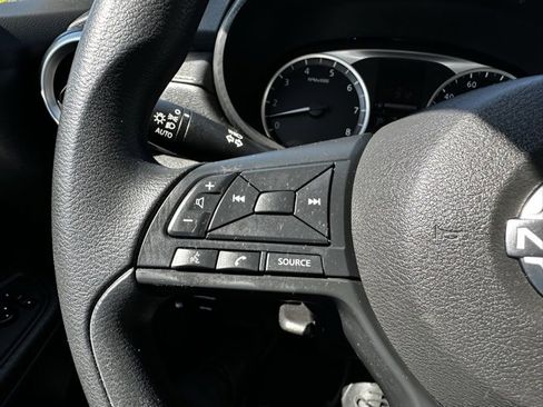 Used 2024 Nissan Versa S w/ Trunk Package image 28