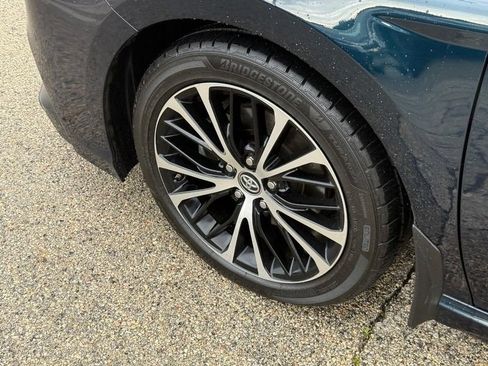 Used 2018 Toyota Camry SE FWD image 10