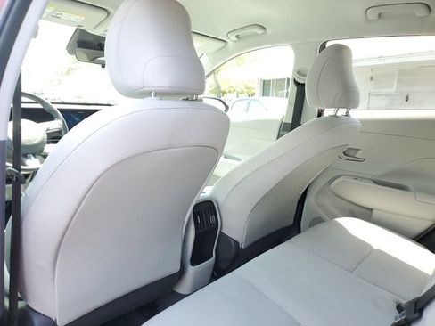 Certified 2024 Hyundai Kona SEL AWD/4WD image 15