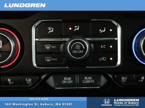 Used 2024 Chevrolet Tahoe High Country AWD/4WD image 28