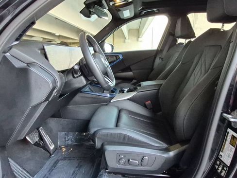 Used 2025 BMW X3 xDrive30i AWD/4WD image 9