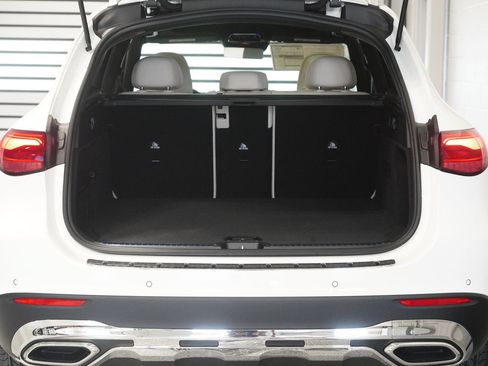 New 2027 Mercedes-Benz GLC 300 4MATIC image 32