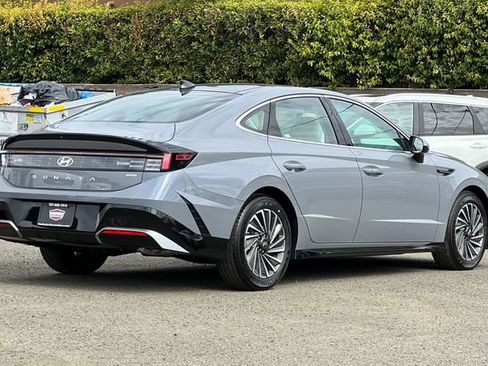 New 2026 Hyundai Sonata SEL FWD image 6