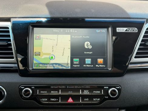 Used 2018 Kia Niro EX w/ EX Premium Package FWD image 28