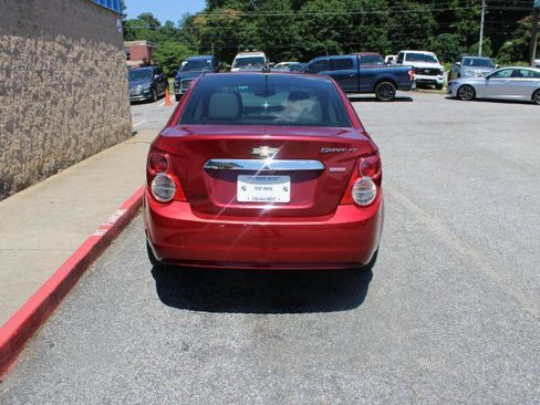 Used 2016 Chevrolet Sonic LT FWD image 5