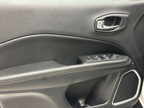 Used 2019 Jeep Compass Latitude w/ Popular Equipment Group image 10