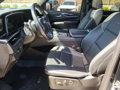 Used 2023 Cadillac Escalade Sport w/ LPO, ONYX Package image 22