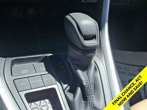 Certified 2025 Toyota RAV4 XLE w/ Convenience Package FWD image 17