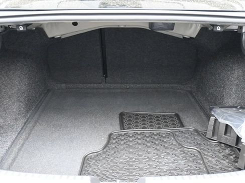 Used 2023 Volkswagen Jetta SE w/ Panoramic Sunroof Package FWD image 21