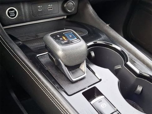 Used 2022 Nissan Rogue SL w/ SL Premium Package image 12