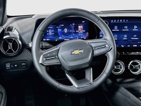 Used 2024 Chevrolet Blazer EV LT AWD/4WD image 18
