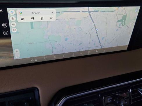 Certified 2025 Nissan Armada Platinum Reserve image 22