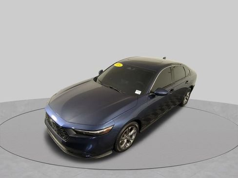 Used 2024 Honda Accord EX image 40