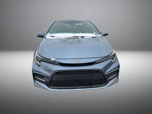 Used 2020 Toyota Corolla SE FWD image 3