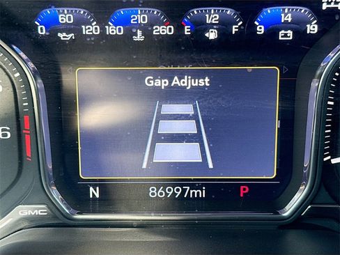 Used 2021 GMC Yukon XL SLT image 13