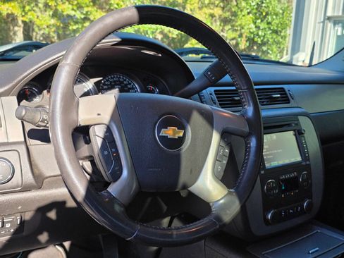Used 2014 Chevrolet Silverado 2500 LTZ w/ LTZ Plus Package AWD/4WD image 12
