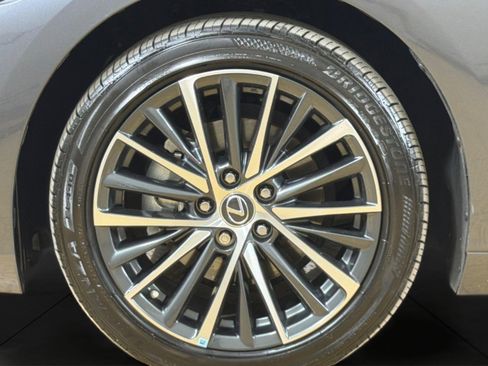 Used 2024 Lexus ES 350 w/ Premium Package FWD image 24