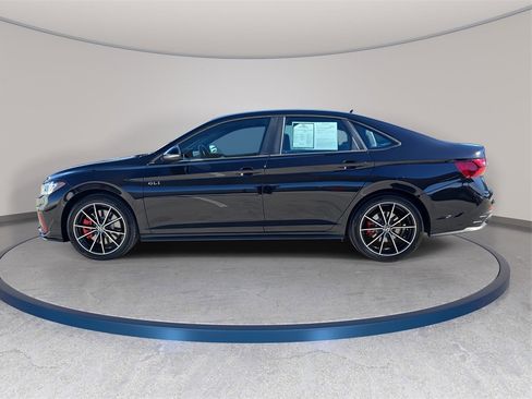 Used 2025 Volkswagen Jetta GLI Autobahn image 9