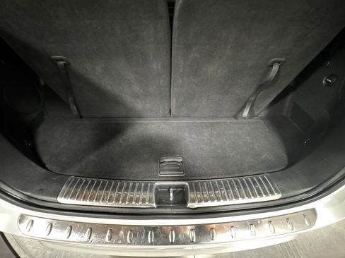 Used 2019 Kia Sorento SX image 34