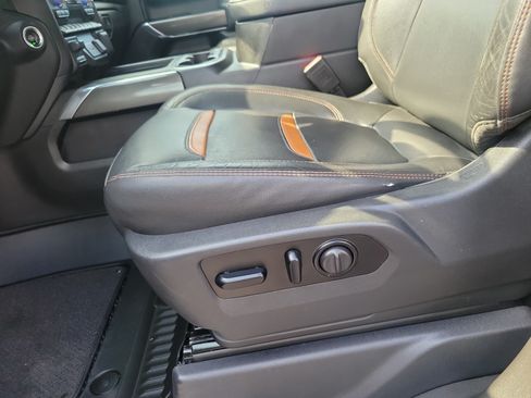 Used 2021 GMC Sierra 1500 AT4 w/ AT4 Value Package AWD/4WD image 15