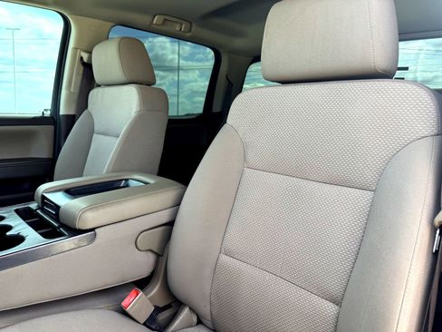 Used 2018 Chevrolet Silverado 1500 LT w/ Texas Edition image 12