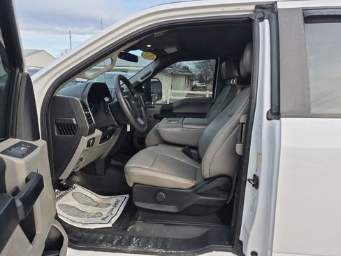 Used 2021 Ford F250 XL w/ Power Equipment Group image 13