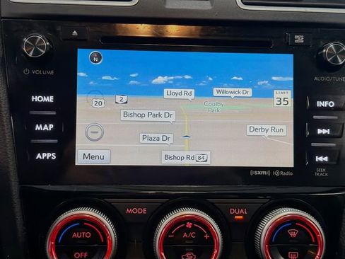 Used 2017 Subaru Forester 2.5i Touring AWD/4WD image 16