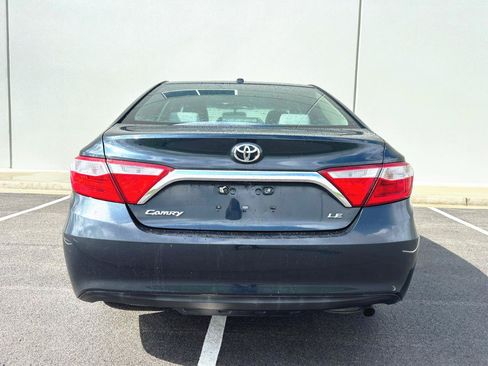 Used 2017 Toyota Camry LE FWD image 4