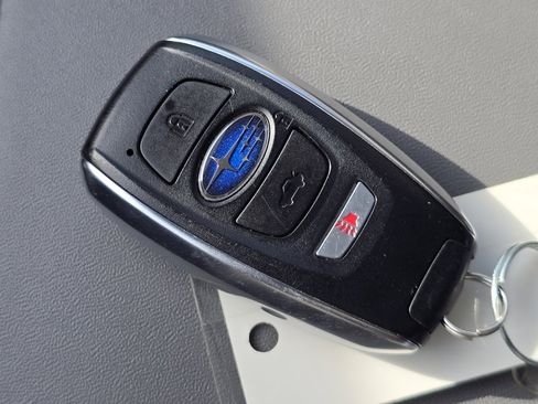 Used 2025 Subaru Legacy Premium image 31