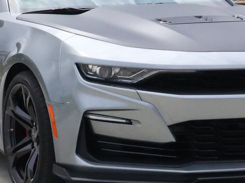 Used 2023 Chevrolet Camaro SS image 9