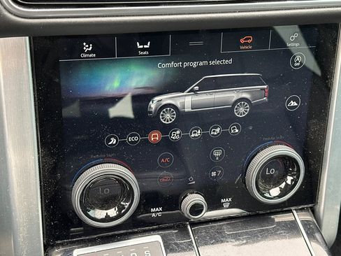 Used 2019 Land Rover Range Rover Supercharged AWD/4WD image 25