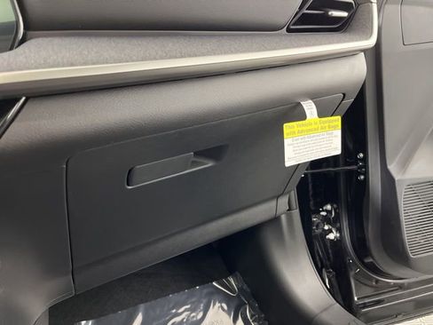 New 2026 Nissan Kicks SV w/ SV Premium Package image 35