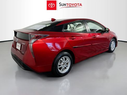 Used 2016 Toyota Prius Two image 4