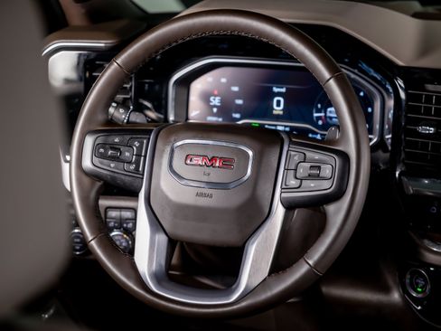Used 2023 GMC Sierra 1500 SLT w/ SLT Premium Plus Package AWD/4WD image 30