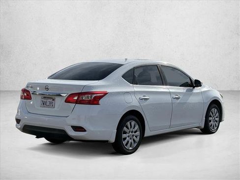 Used 2017 Nissan Sentra S FWD image 5