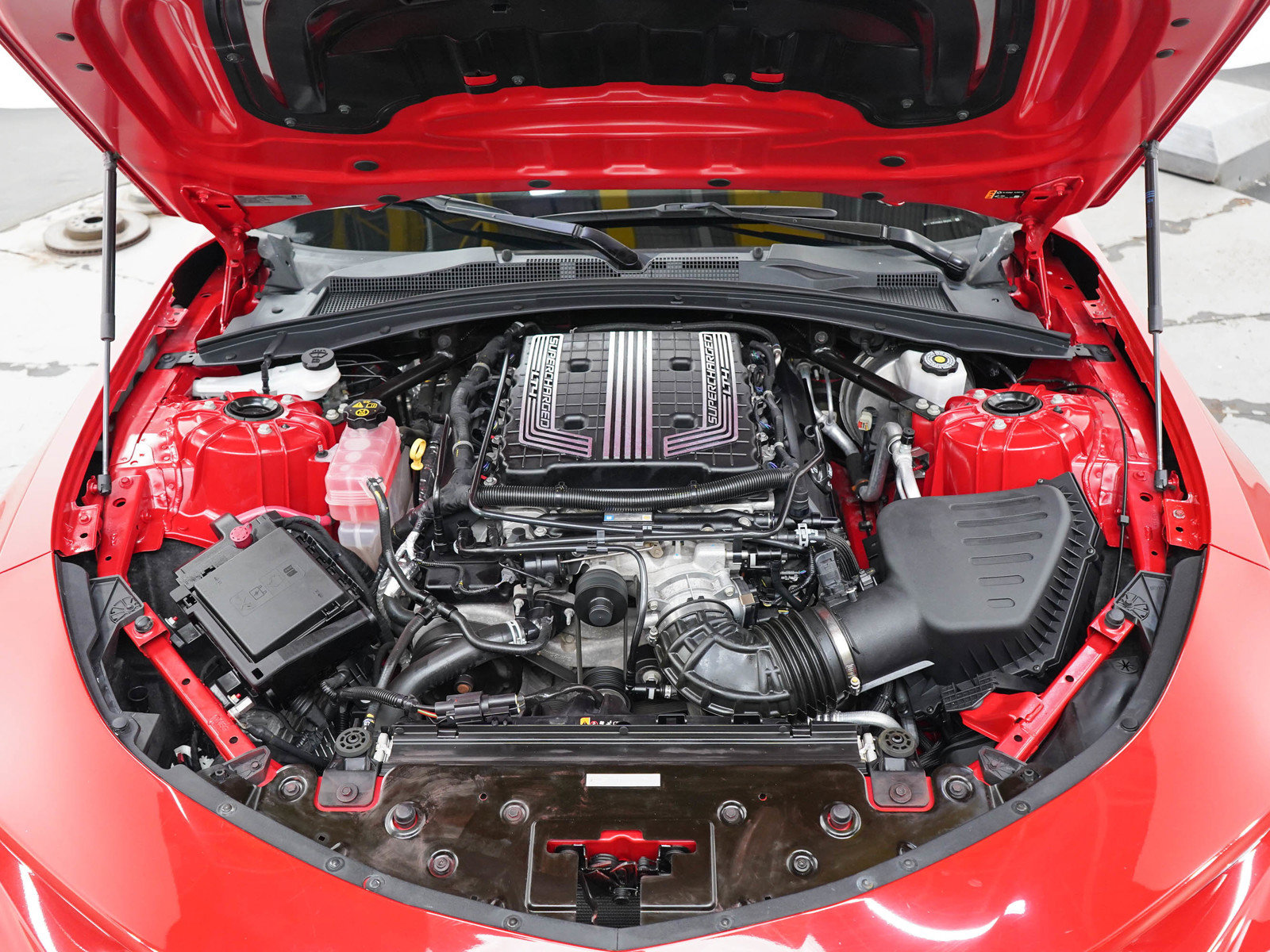 Used 2020 Chevrolet Camaro ZL1 RWD image 33