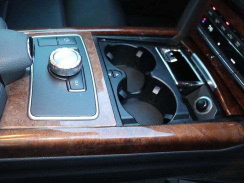 Used 2013 Mercedes-Benz E 350 Sedan image 30