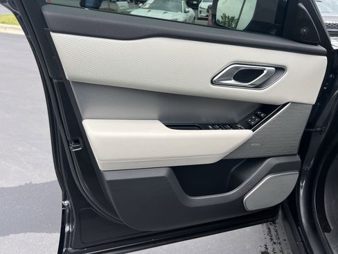 Used 2020 Land Rover Range Rover Velar R-Dynamic S AWD/4WD image 14