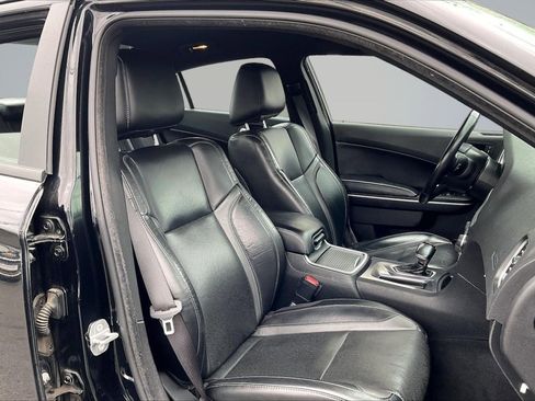 Used 2021 Dodge Charger SXT w/ Leather Interior Group image 7