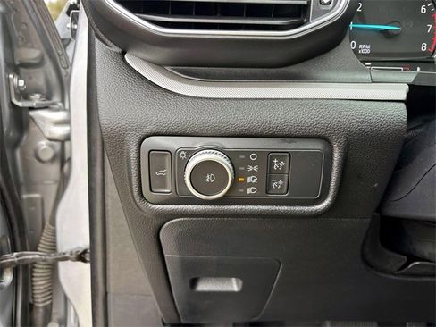 Used 2022 Ford Explorer XLT w/ Equipment Group 202A image 21