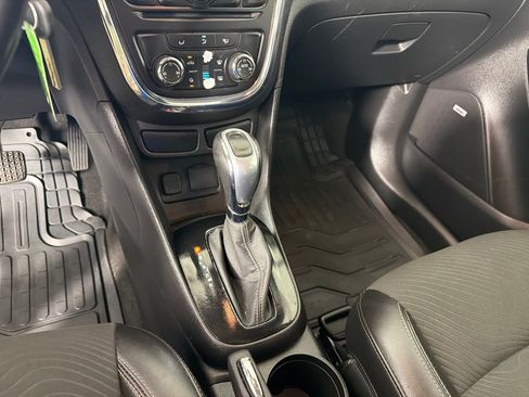 Used 2013 Buick Encore Convenience AWD/4WD image 17