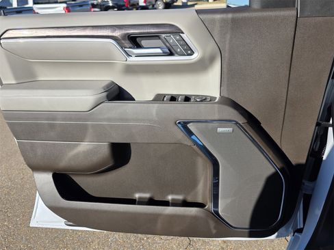 New 2026 Chevrolet Silverado 1500 LTZ image 17