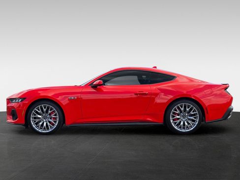 Used 2024 Ford Mustang GT Premium RWD image 7