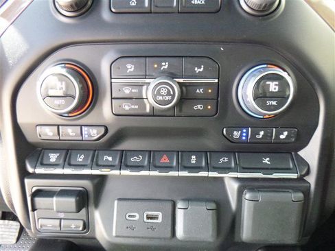 Used 2023 Chevrolet Silverado 2500 High Country image 18