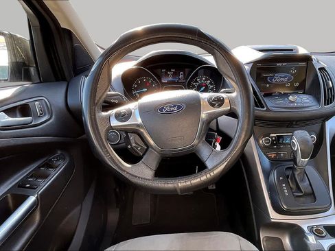 Used 2015 Ford Escape SE w/ Equipment Group 201A FWD image 5