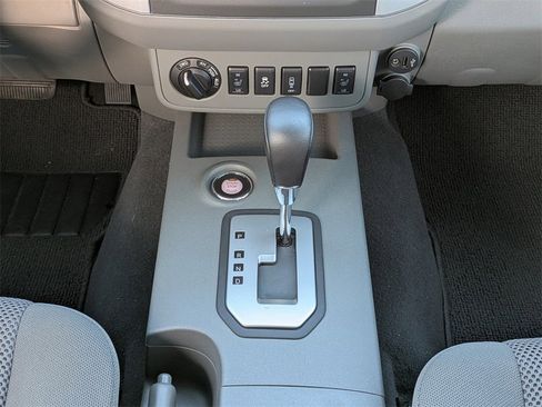 Used 2021 Nissan Frontier SV image 19