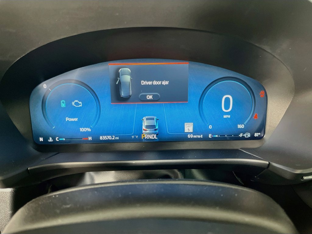 Used 2024 Ford Escape Platinum FWD image 16